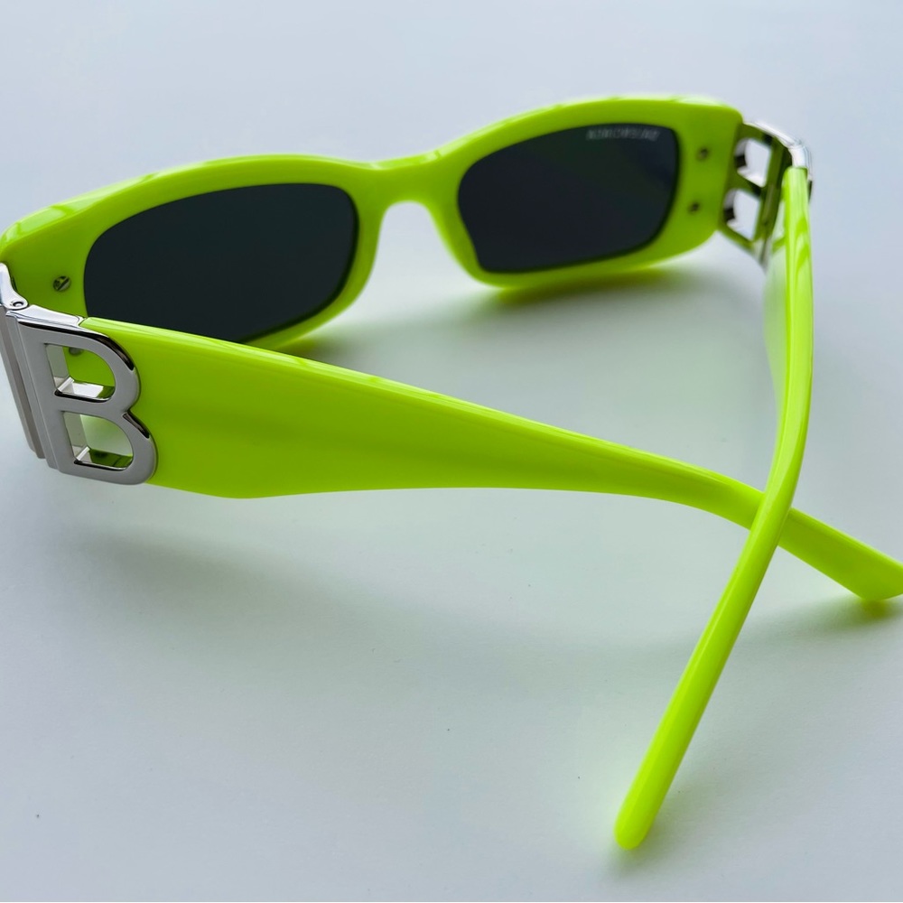 Balenciaga sunglasses neon green - Picture 2 of 3